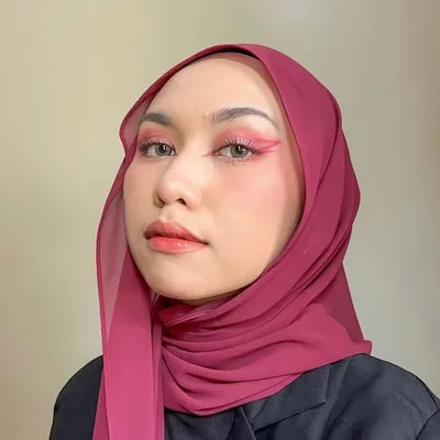 mirza | beauty enthusiast profile