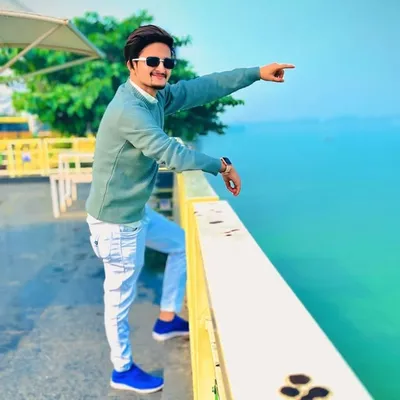 🇮🇳 سید ریحان* profile