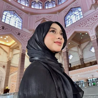 Warah. profile