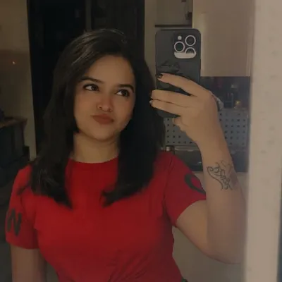 Siddhi🧿 profile