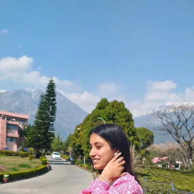 Sneha Kapoor profile