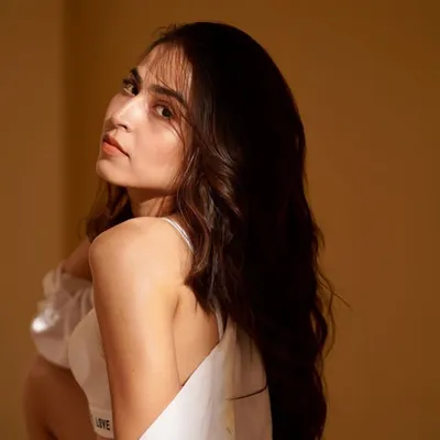 Sneh Mishra profile