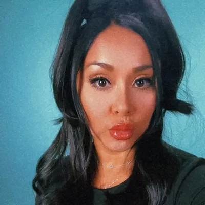 Nicole "Snooki" ๐ profile