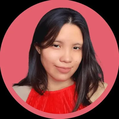 LAINE ✽ Social Media Manager profile