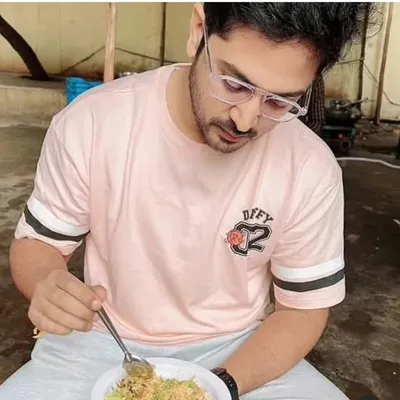 PRATEEK SRIVASTAVA profile