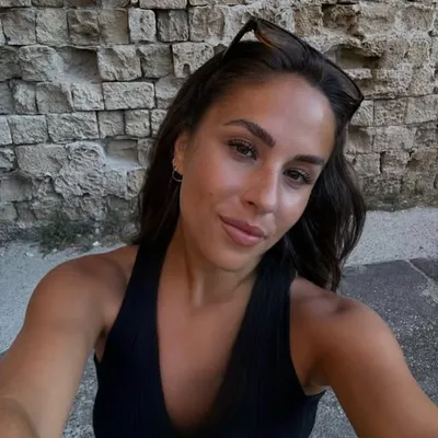 SOFIA ZUBAIR profile