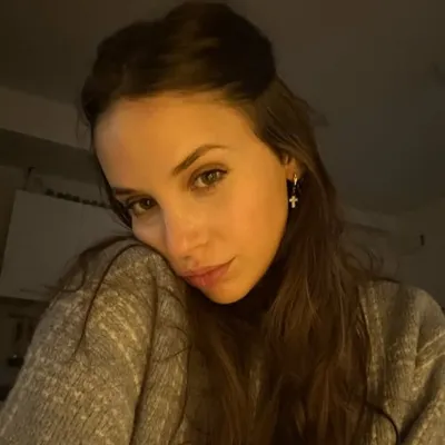 SOFIA RUSSO profile