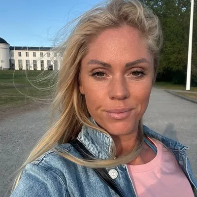 SOFIE LÖVSTRÖM 🇸🇪 profile
