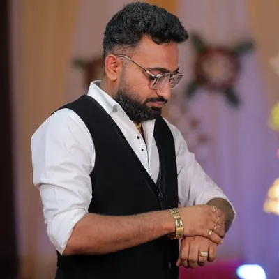 Satish profile