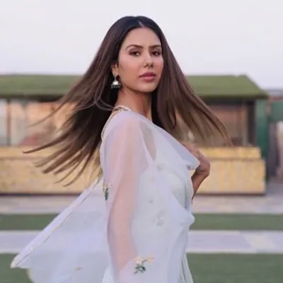 Sonam Bajwa FanClub ❤ profile