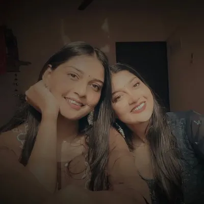 twin_sister 👯