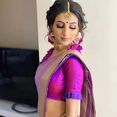 Roshni Sharma profile