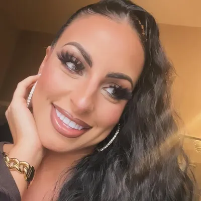 SOPHIA FARINELLA profile