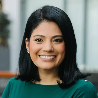 Sophia Rodríguez • Wealth Advisor • Inversiones Globales profile