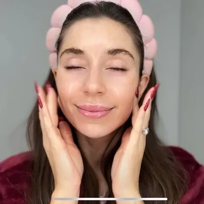 Sophie Pensavalle || Skincare ✨ & Haircare 🪮 profile