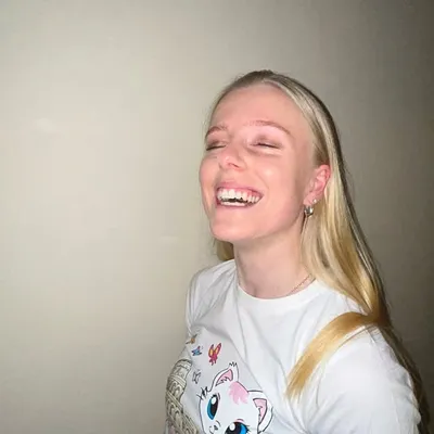 Sophie Handford profile