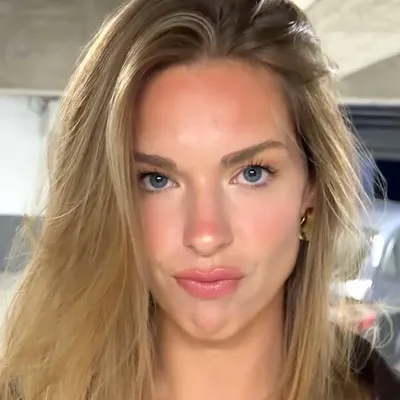 SOPHIE LAUREN profile