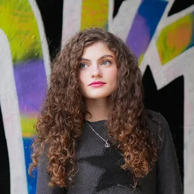Sophie Pecora profile