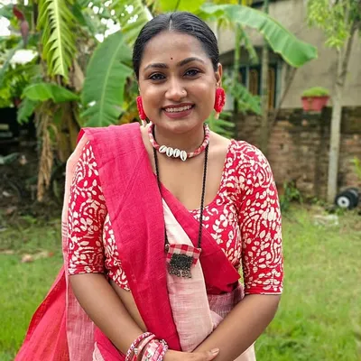 Soumita 🌻🧿🫰 profile