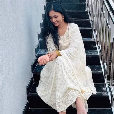 Guddi🤍 profile