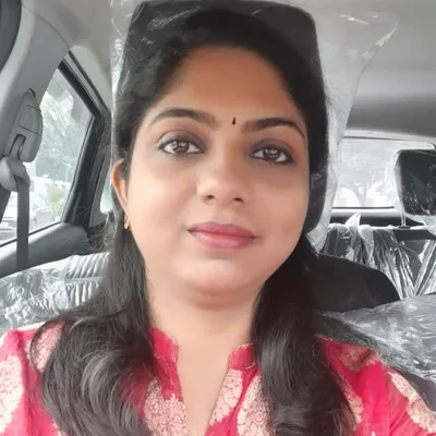 Sowmmiya Uthayakumar profile