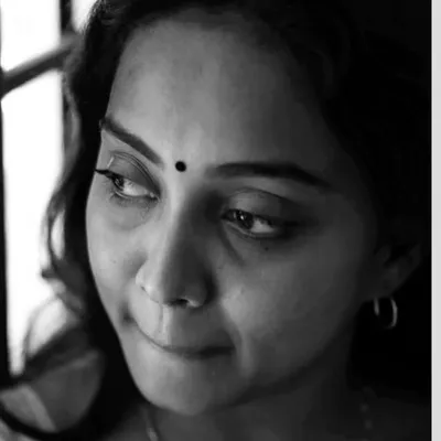 சௌ profile
