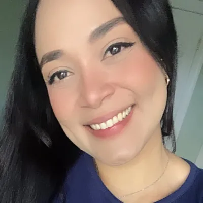Alejandra Arturo profile