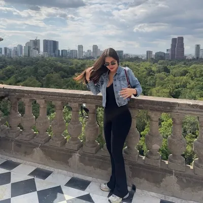 Astrid Romero profile