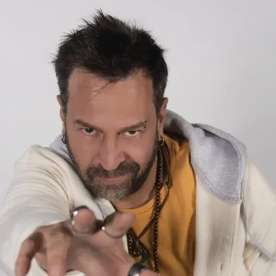 Locutor - Conductor - chef profile