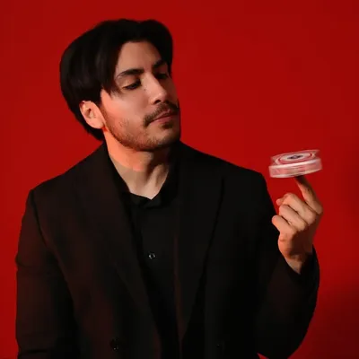 L U I S E S P A Ñ A profile