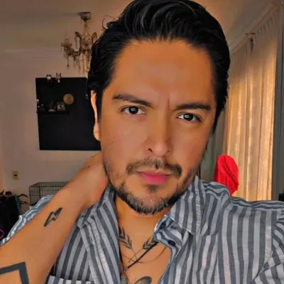 Soy Romer profile