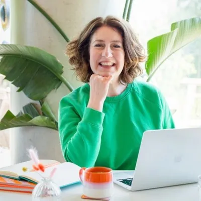 Lou Chudley | Instagram Training & Tips | Instagram Courses profile