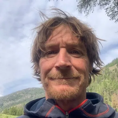 mark white profile