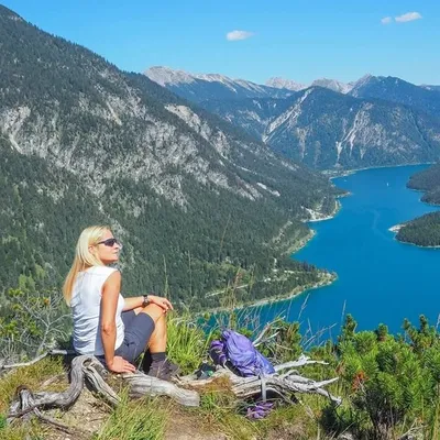 Ina - Sport, Tours & Travels profile