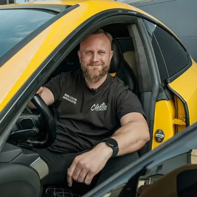 Flo - SPRCRS | Autoenthusiast auf YouTube profile