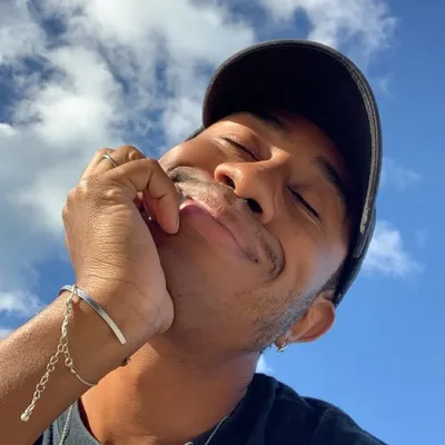 STEVAN REYES profile