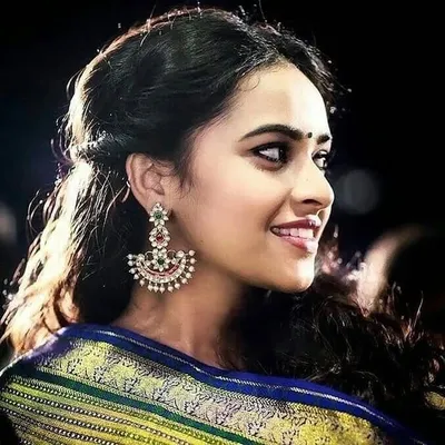 Sridivya ๐ profile