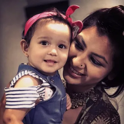 Sriti Jha profile