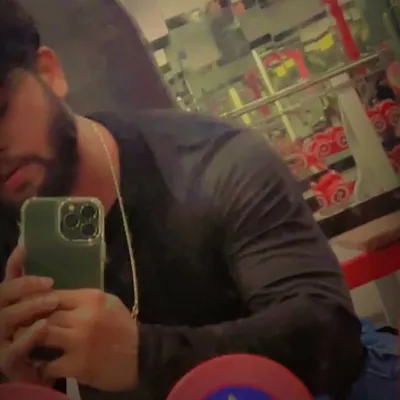 شاہرخ💕 profile