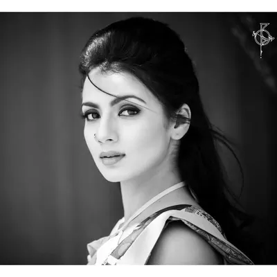 Sruthi Hariharan profile