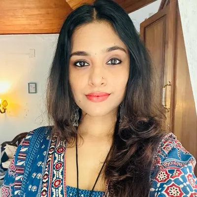 Sruthi Davis profile
