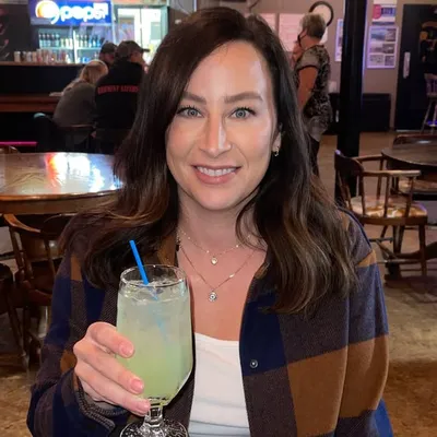 Shalane Shackleton profile