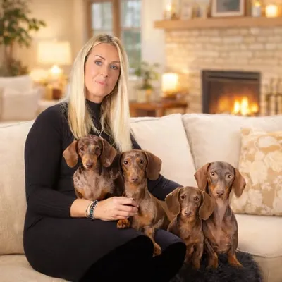Stacey | Home Life with Sausage Dogs profile