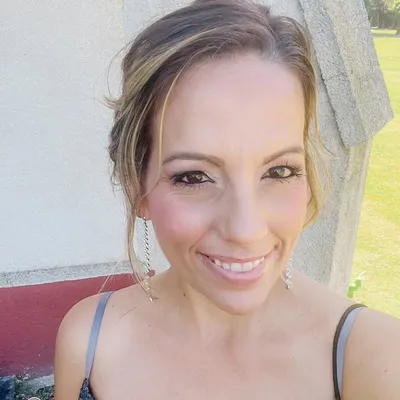 Andrea Clawson profile