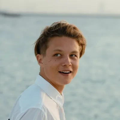 Stefan Che profile