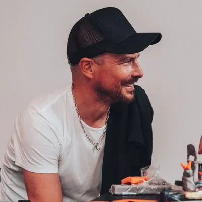 STEFAN DIEZ profile