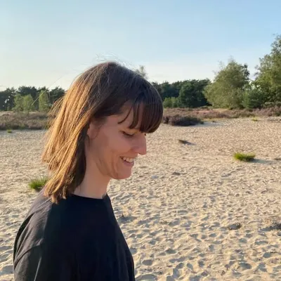 stefanie profile