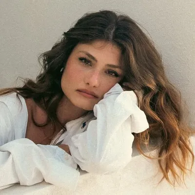 Stefanie Felimberti profile