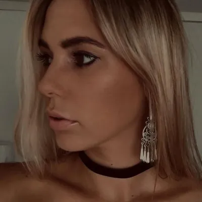 Stefanie Grenzner profile