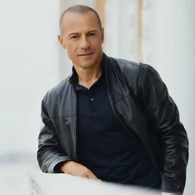Stefano Accorsi profile
